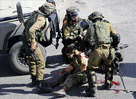 un soldado israelí herido en un apuñalamiento El Cuchillo se impone en la nueva Intifada palestina